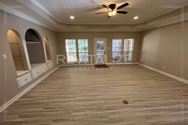 Building Photo - COMING SOON!!!   Beautiful 3 Bedroom/3 Bathroom Home in Semmes!