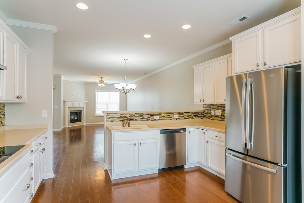 Building Photo - 705 Keystone Park Dr