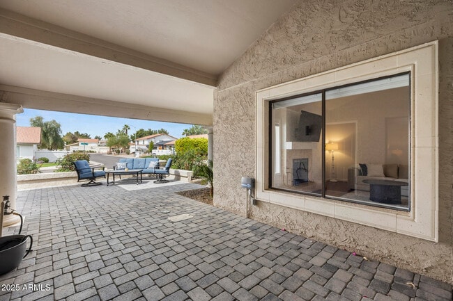 Building Photo - 8649 N Willowrain Ct