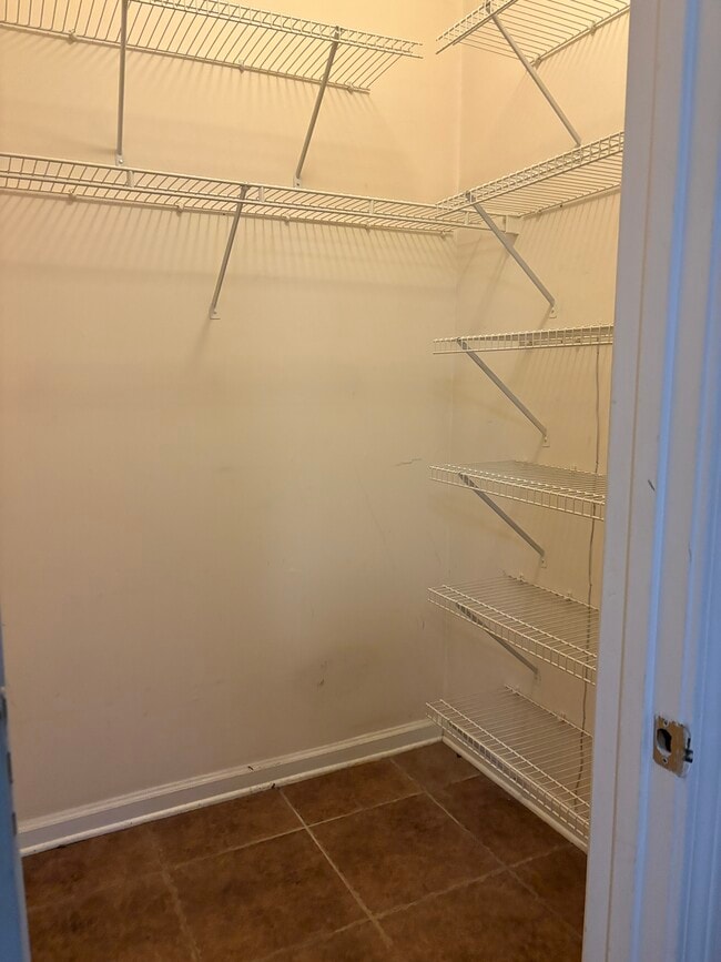 Building Photo - 1086 Cornell Pl