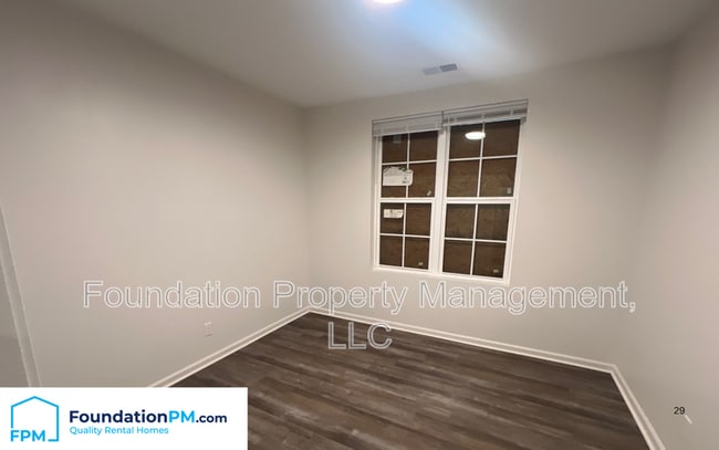 Building Photo - 754 E Trigg Ave