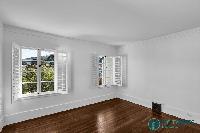 Building Photo - Forest Hill: Elegant Single Family Home