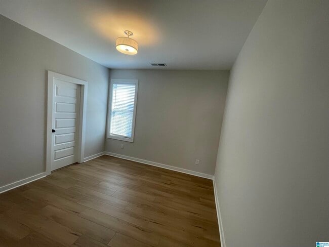 Building Photo - 4882 Silas Ave