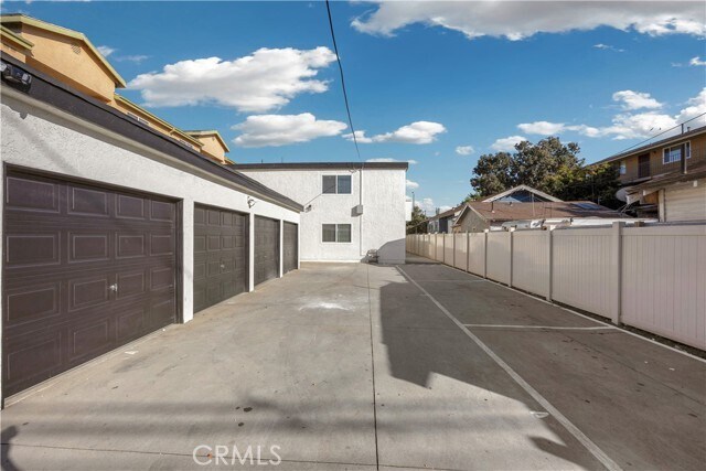 Building Photo - 1075 Molino Ave