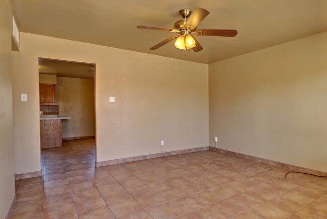 Building Photo - 2170 Calle De Santa Ana