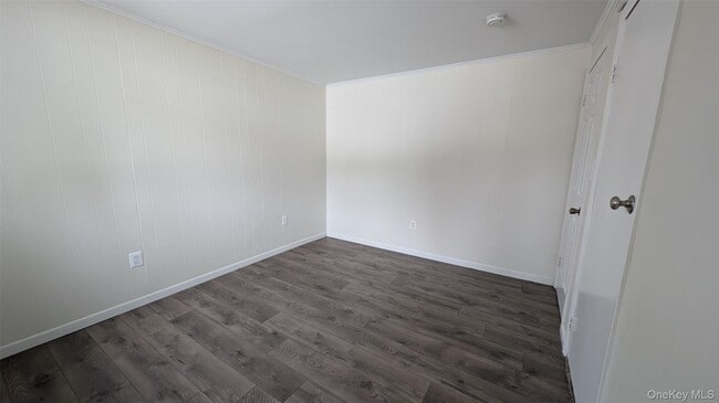 Building Photo - 2 Mountain Ave