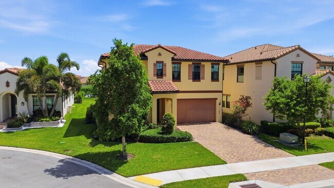 Building Photo - 11760 Bayview Cir