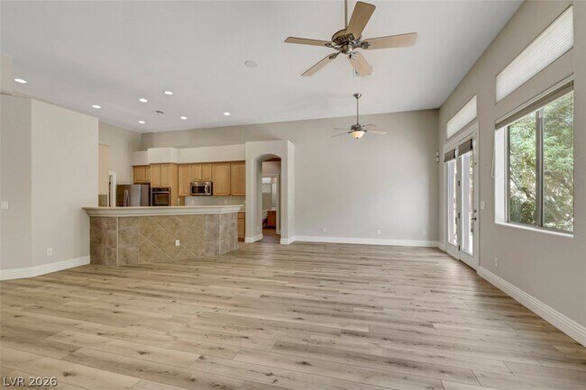 Building Photo - 2149 Sentito Cir