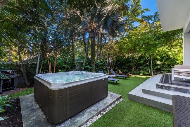 Building Photo - 101 SW 21st Rd