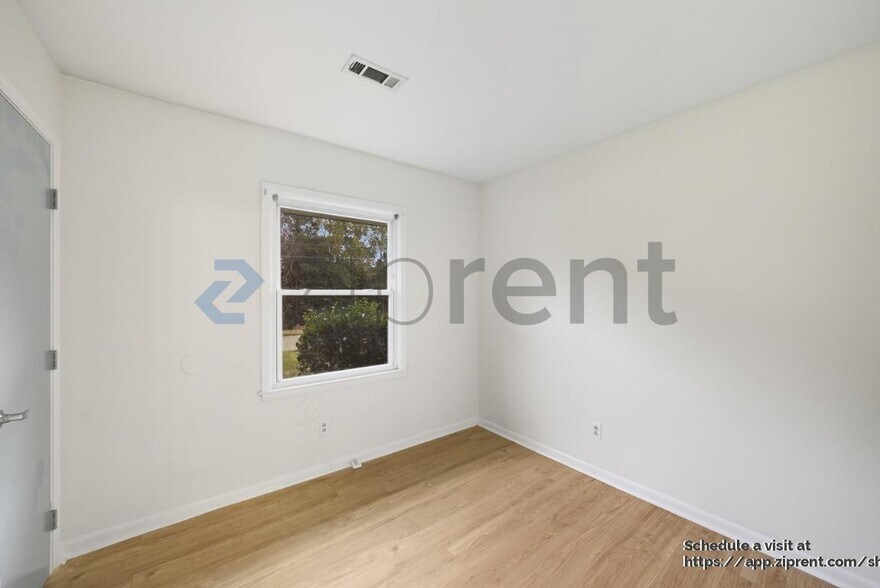 Building Photo - 7064 Eunice Dr