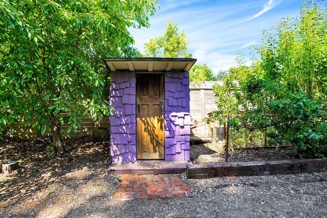 Building Photo - 22nd St Duplex - VPM295T-3