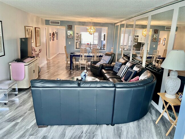 Building Photo - 9787 N Belfort Cir