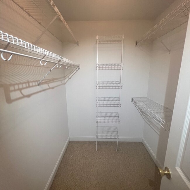 Building Photo - 310 Jeremy Ln