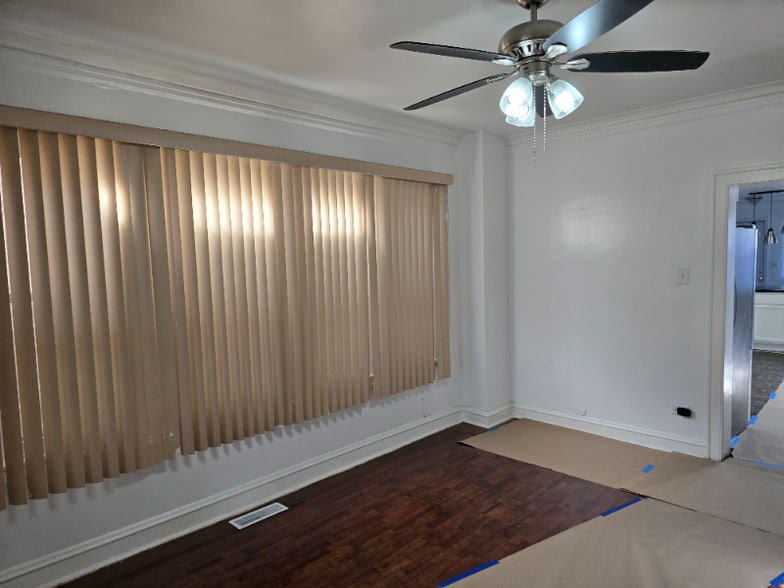 Building Photo - 8016 S Wolcott Ave