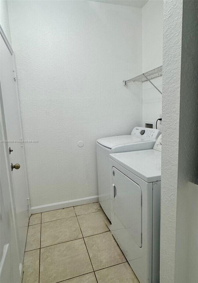 Building Photo - 8841 SW 212th Terrace