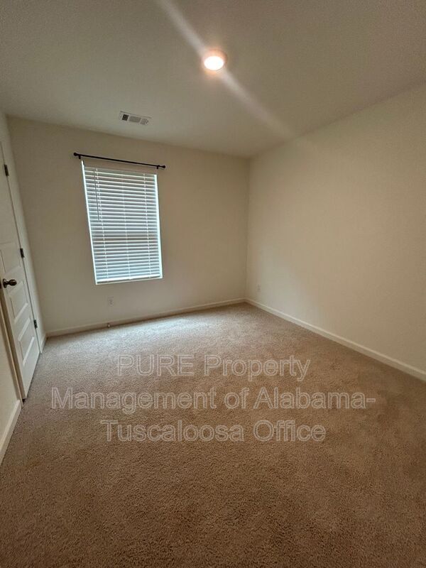 Building Photo - 3509 Magnolia Hls Dr