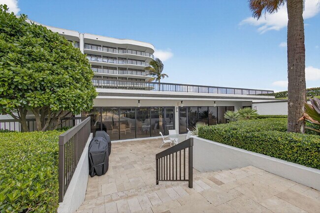 Building Photo - 3440 S Ocean Blvd
