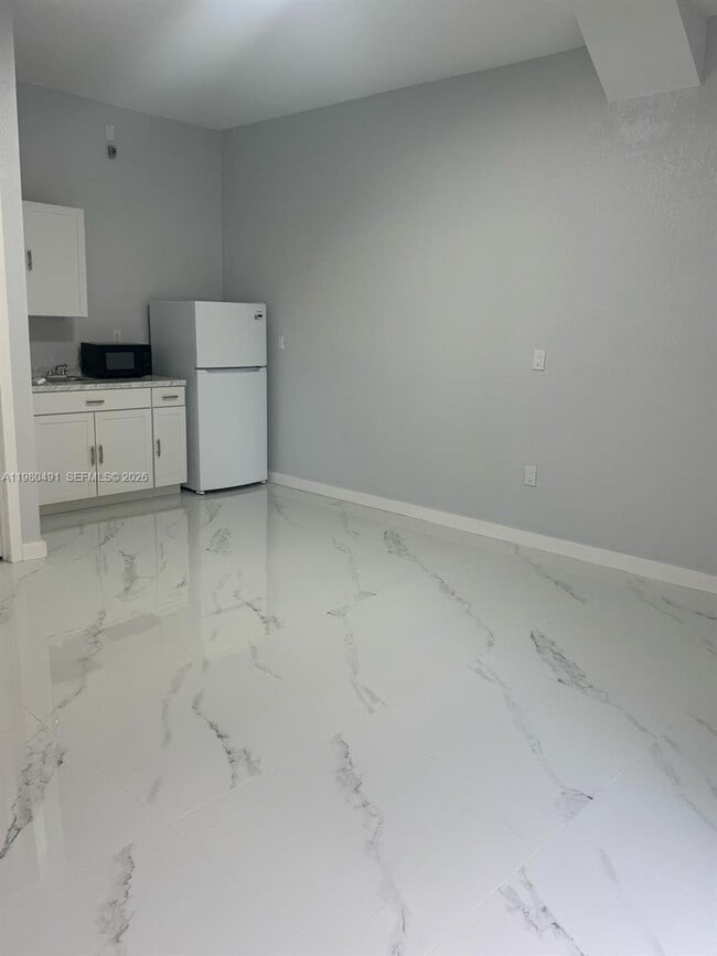 Building Photo - 27132 SW 132 Ct Rd