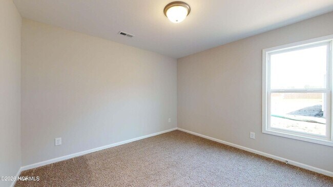 Building Photo - 93 Robertson Ln