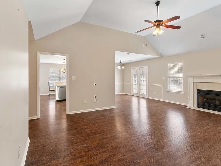 Building Photo - 5229 Silabert Ave