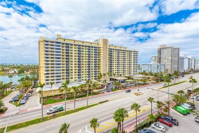 Building Photo - 5555 Collins Ave