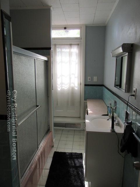 Building Photo - 343 K St