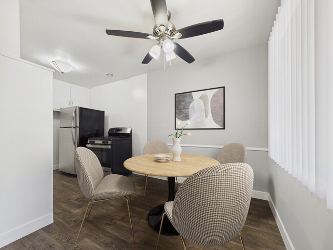 Building Photo - Overland Avenue Apartments