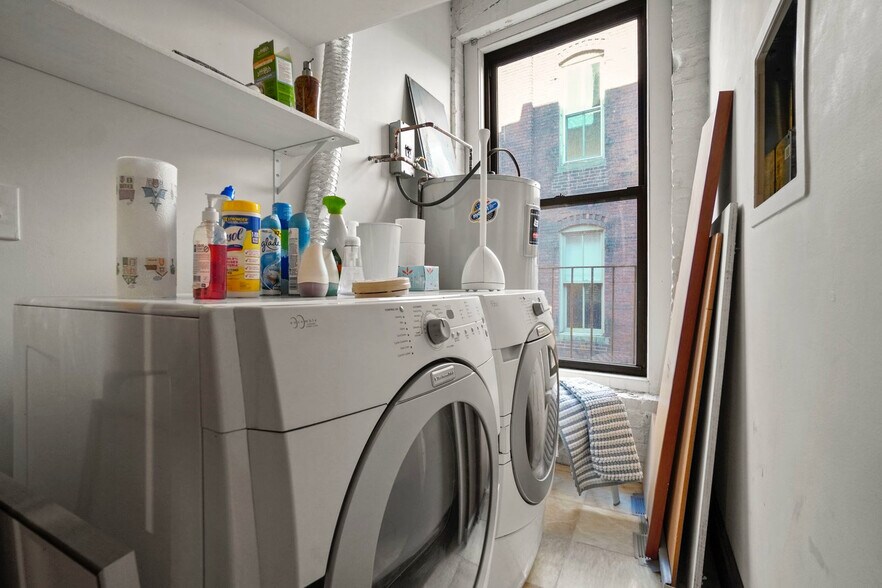 Building Photo - 96 South St