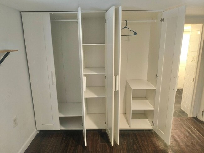 Building Photo - 207-03 34th Ave