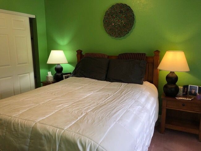 Building Photo - Gorgeous Furnished Oasis in Las Vegas Avai...