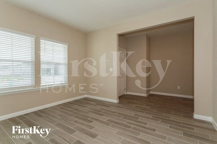 Building Photo - 241 Bloomfield Wy