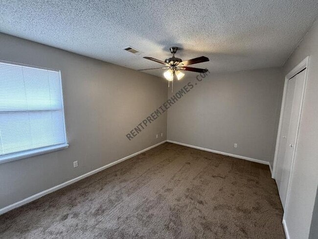 Building Photo - 2007 Cloverdale Rd