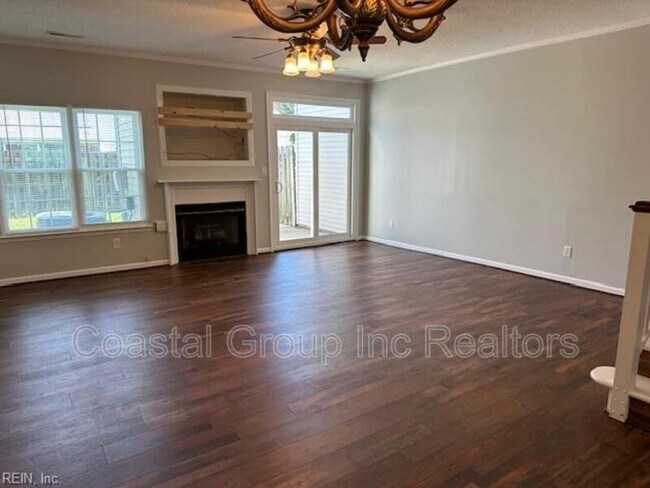 Building Photo - 2460 Dillingham Rd