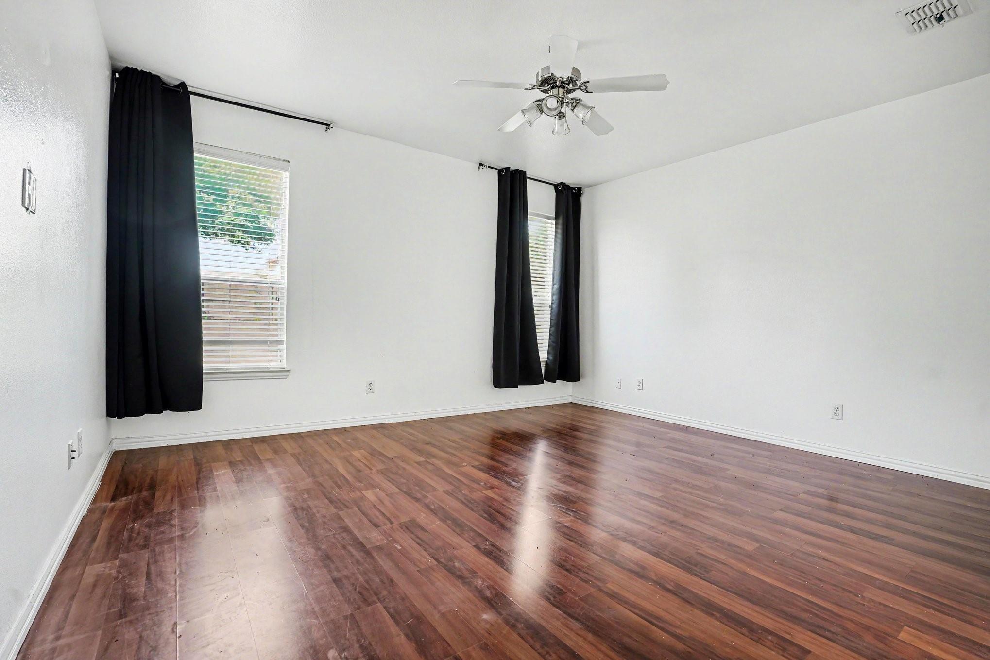 Building Photo - 3023 Riverwood Ln
