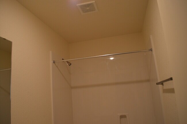 Building Photo - 308 Elbert Ln