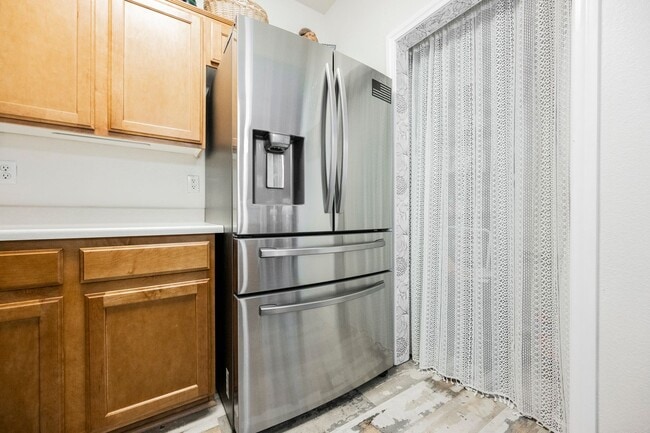 Building Photo - Beautiful 2 bedroom condo-North Las Vegas