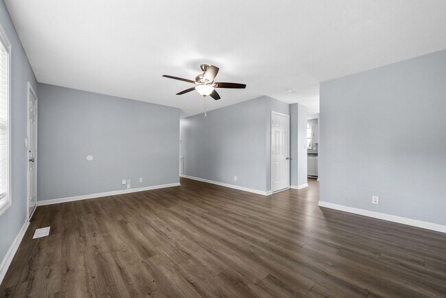 Building Photo - Pet Friendly Three Bedroom with Basement!