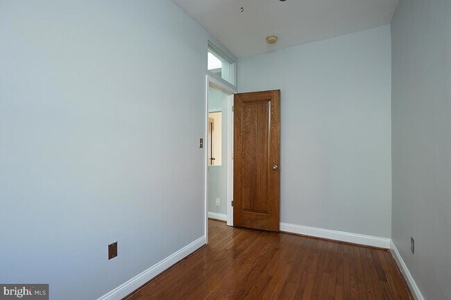 Building Photo - 964 Florida Ave NW