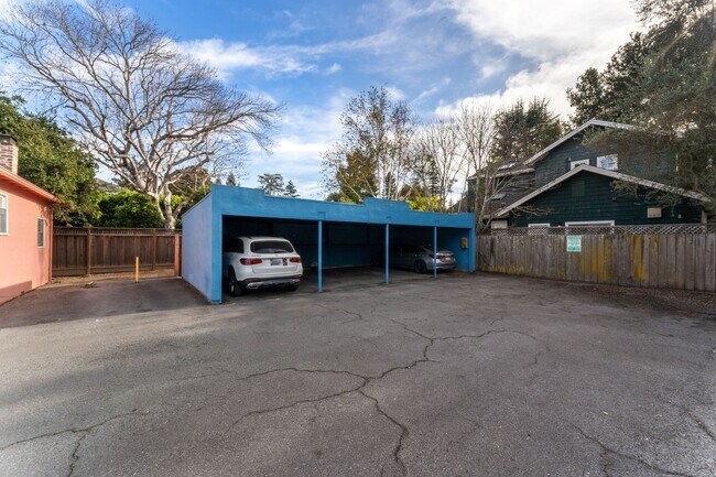 Building Photo - 857 Partridge Ave