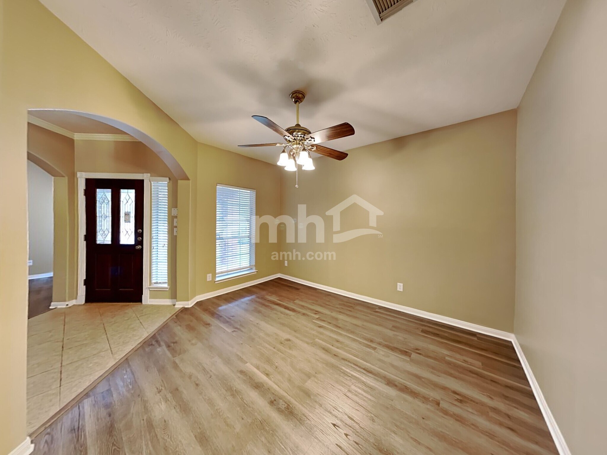 Building Photo - 3523 Pine Valley Dr