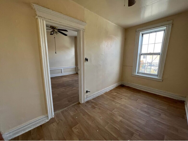 Building Photo - 1624 Pitkin Ave