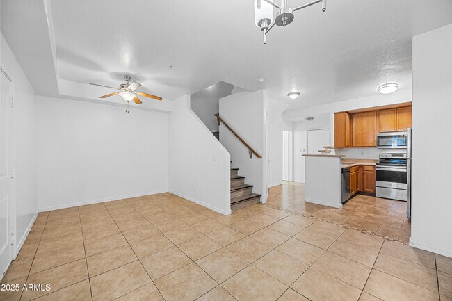 Building Photo - 4608 W Maryland Ave