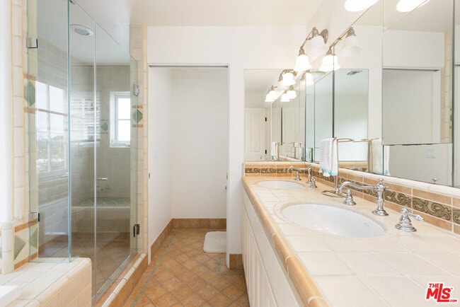 Building Photo - 2316 Washington Ave