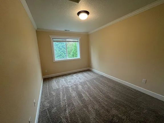 Building Photo - 1242 SE Roberts Ave