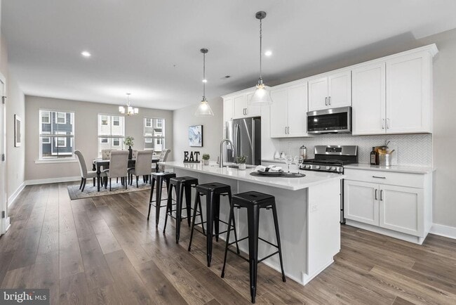 Building Photo - 105 Higher Rock Ct