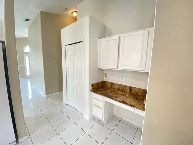 Building Photo - 3310 Crystal Creek Blvd