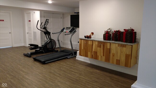 Building Photo - 829 N Pennsylvania St