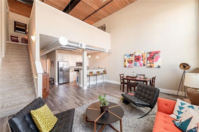 Building Photo - 12 Valley St