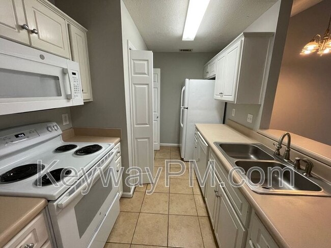 Building Photo - 445 Northrop Pl