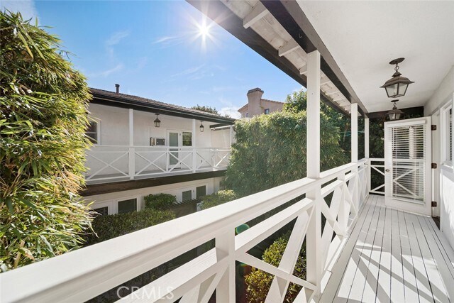 Building Photo - 435 Dahlia Ave